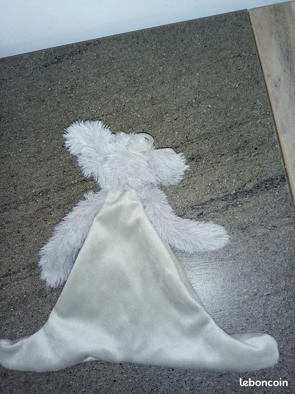 Souri Grise Peluche Doudou HAPPY HORSE 20 cm Neuf (image 3)