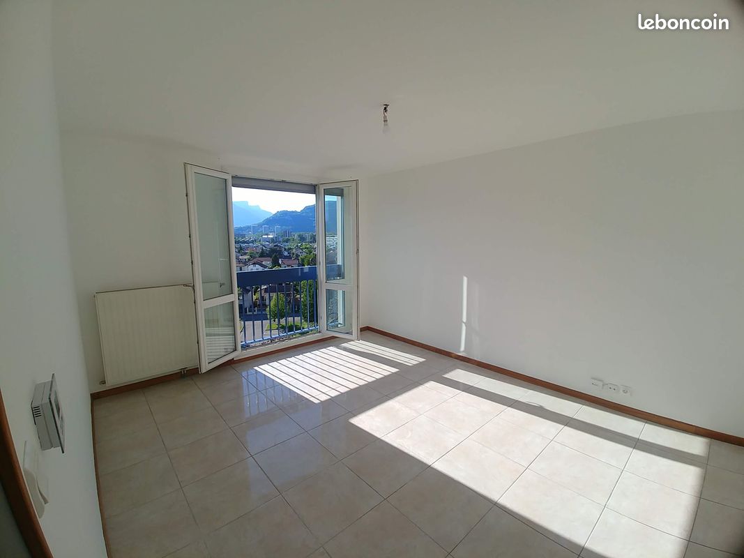 Appartement 2 pièces 44 m² · à Saint-Martin-d'Hères · 44 m² · 590 €/mois