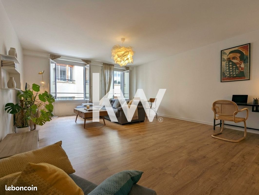 Appartement 5 pièces 158 m² · à Saint-Étienne · 158 m² · 240 000 €