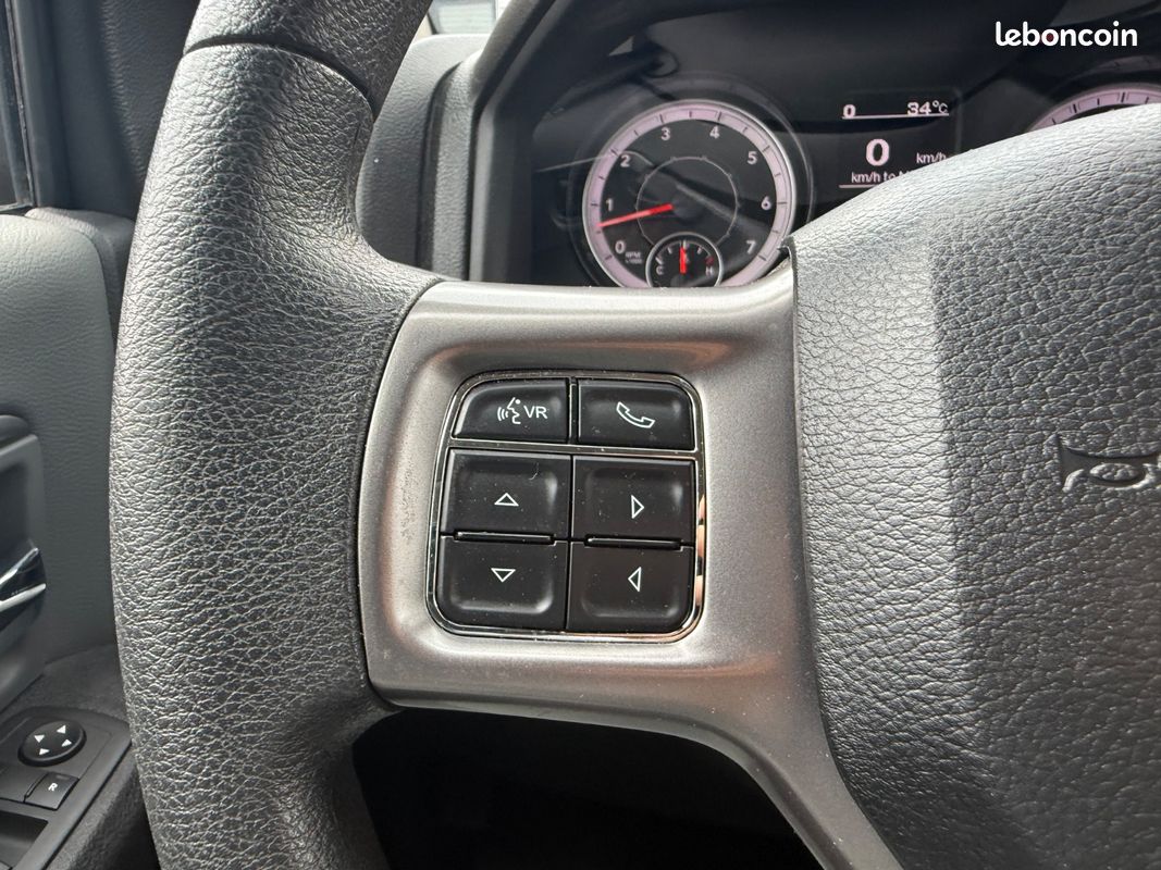 Dodge RAM 1500 4.7 V8 HEMI 401ch 1 ère main + TVA récupérable + Pas de Malus (image 8)