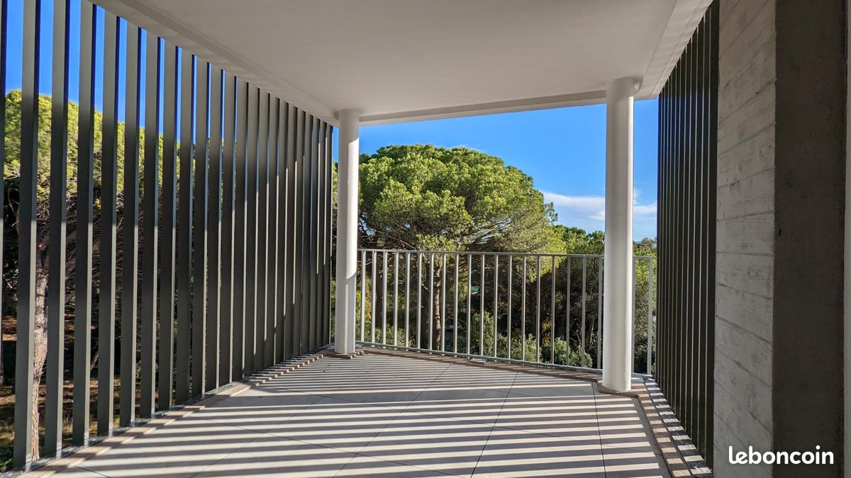 Appartement 3 pièces 61 m² · à Fréjus · 61 m² · 989 €/mois