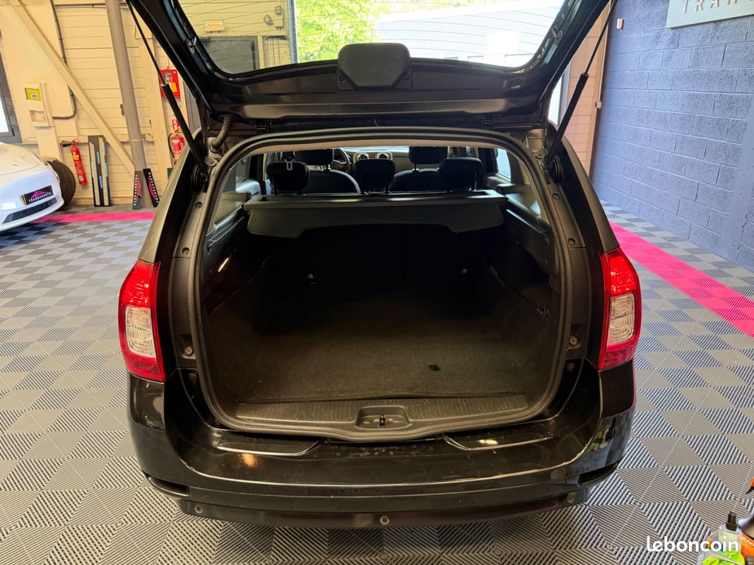 DACIA LOGAN MCV TCe 90 Ambiance / Ecran / Régulateur et limiteur de vitesse / Distribution / (image 35)