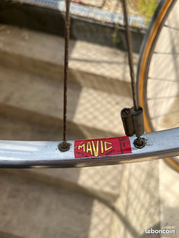2 roues route Mavic moyeux Pelissier - Équipements vélos