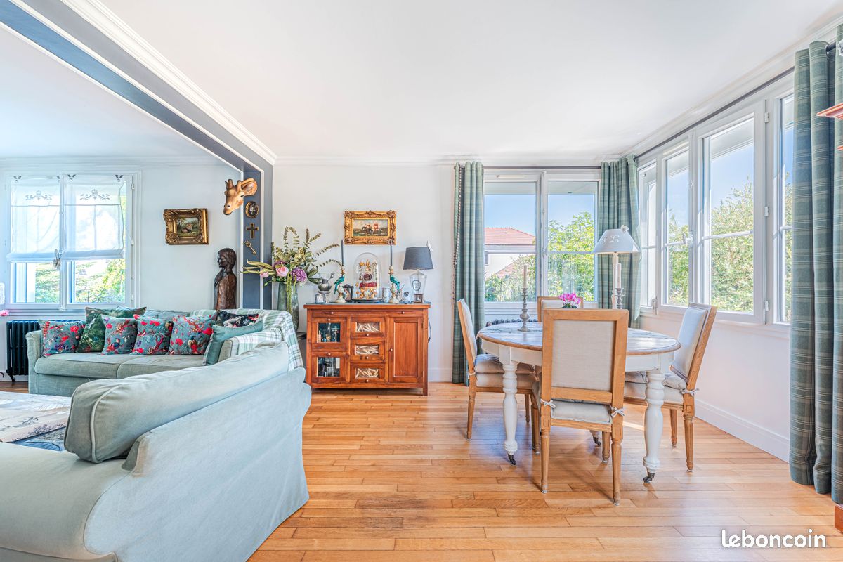 Maison 5 pièces 112 m² · à Bailly-Romainvilliers · 112 m² · 546 000 €