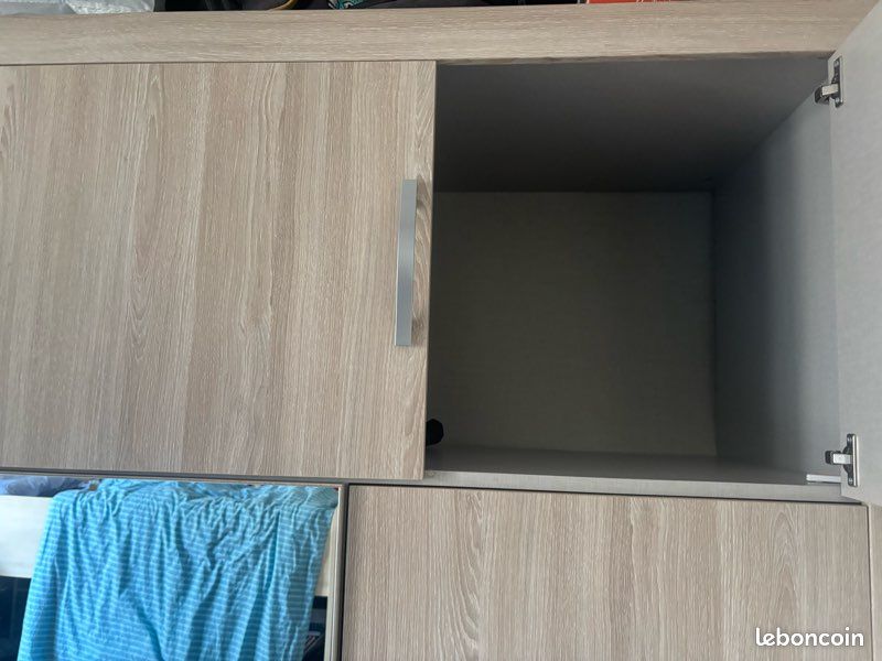 Armoire 8 portes + 2 tiroirs - Chêne en très bon état (image 3)