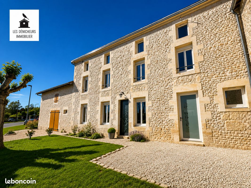 Maison 8 pièces 188 m² · à Brioux-sur-Boutonne · 188 m² · 253 000 €