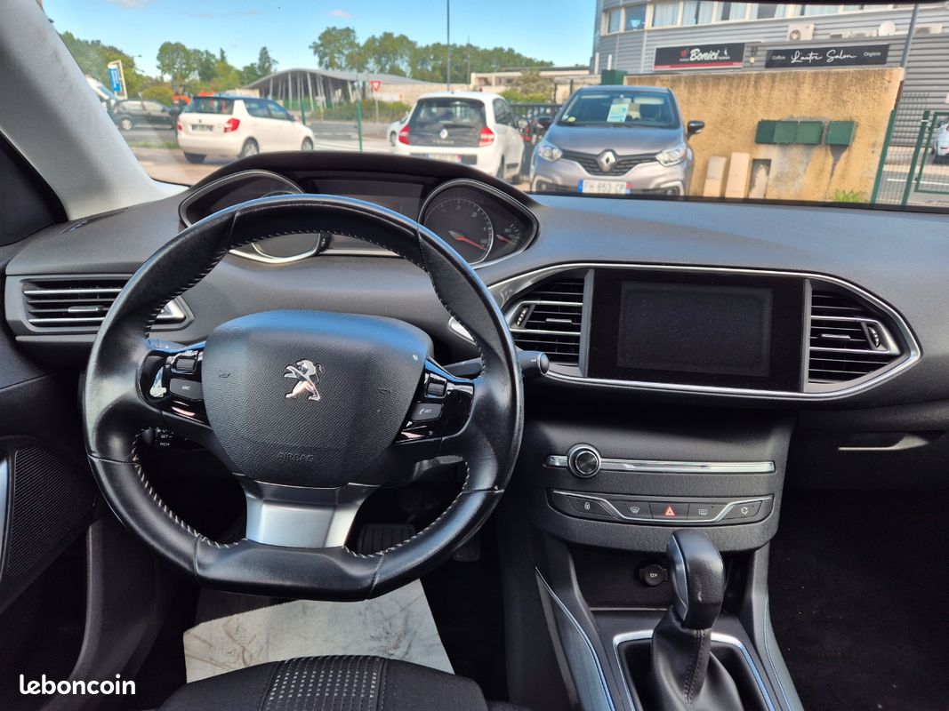 Peugeot 308 1.6 blue hdi 120 fap allure eat6 (image 5)