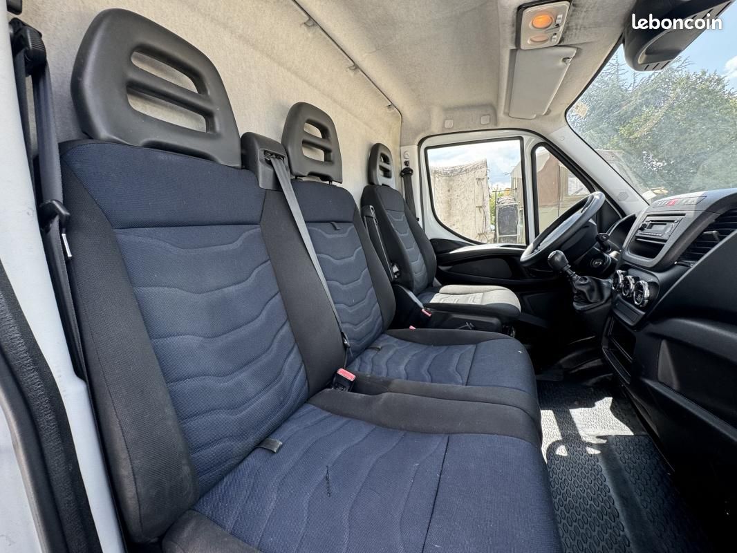 Iveco Daily DOUBLE ESSIEU 35s 2.3D 136cH/VENTE A PRO/TVA (image 14)