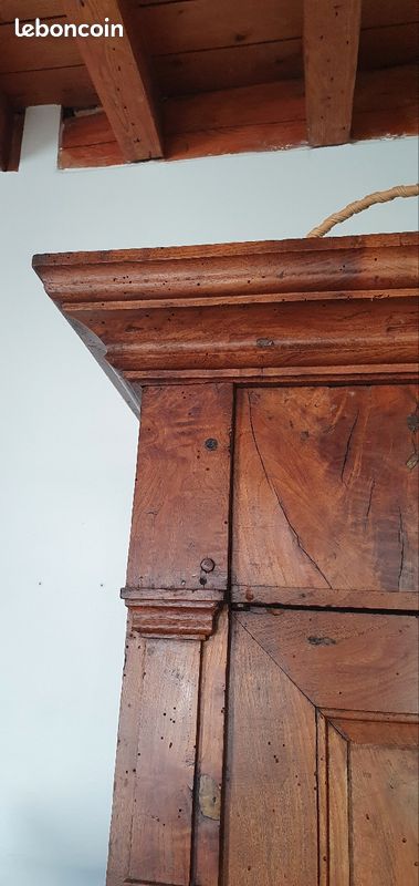 Armoire Lyonnaise en Noyer (image 4)