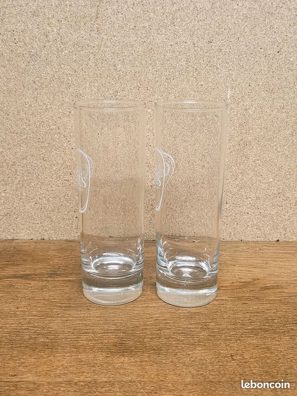 Lotvde 2 verres tubo William Grants (image 2)