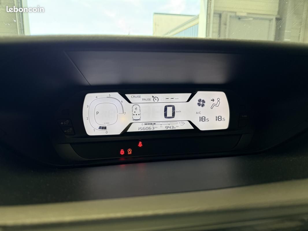 Citroën C4 Picasso 1.6 BlueHDi 120ch Feel S&S (image 11)