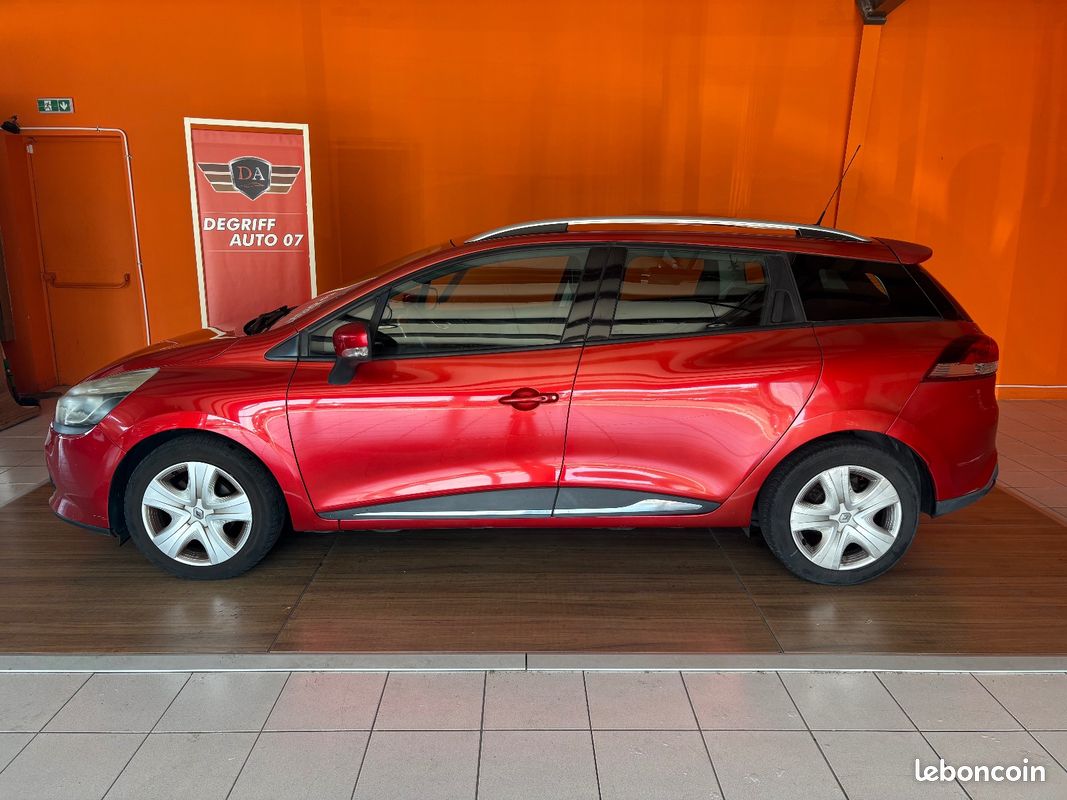 RENAULT CLIO IV ESTATE Clio IV dCi 90 Energy eco2 Intens 90g (image 3)