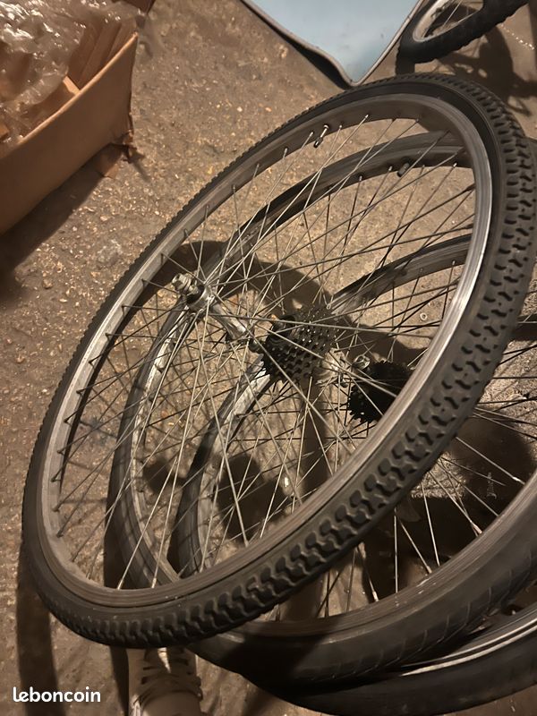 Roue de vélo 28 et 26 pouce (image 3)