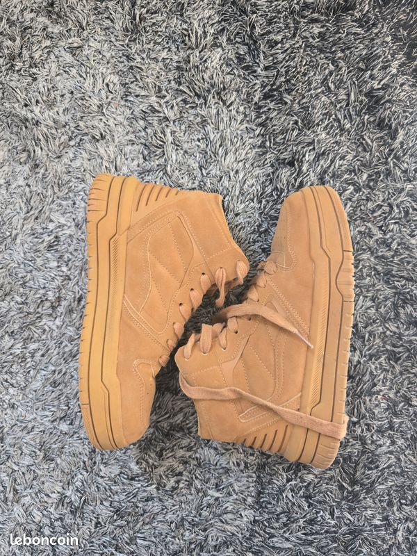 Chaussure bershka d'hiver (image 2)