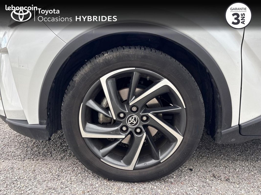 Toyota C-HR 1.8 Hybride 122ch Design Ultimate E-CVT (image 16)