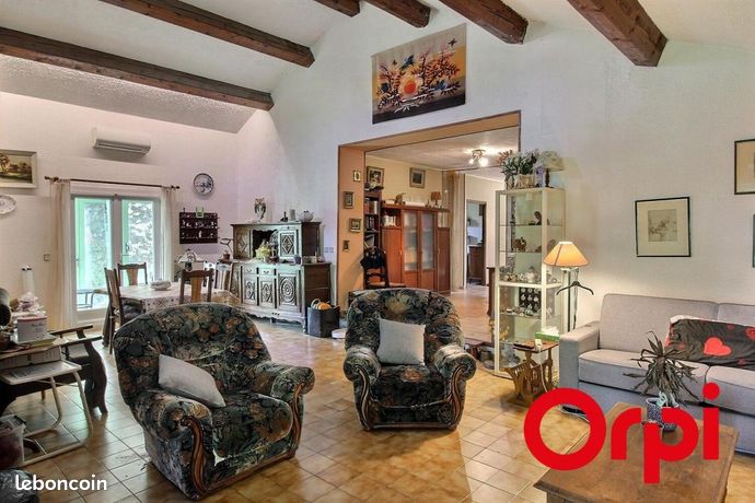Villa 4 pièces 130 m² — 3