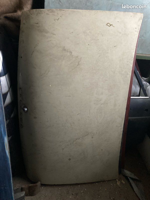 Porte aile capot 404 coffre (image 3)