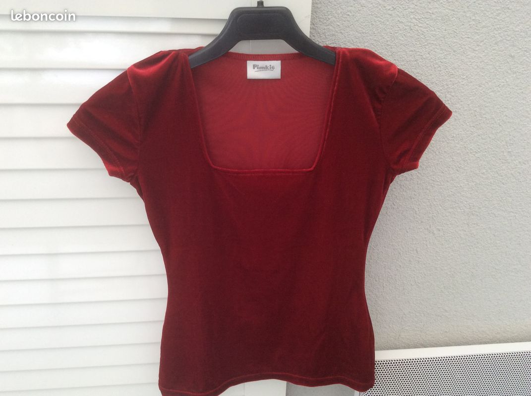 Tee shirt velours rouge (image 1)