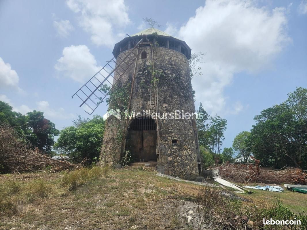 Terrain 9 892 m² Sainte Anne · à Sainte-Anne · 1 000 000 €