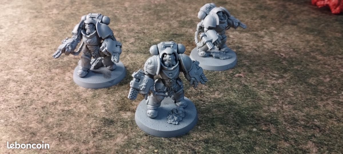 Warhammer 40000 3 Agressors Primaris Space Marines basés (image 7)