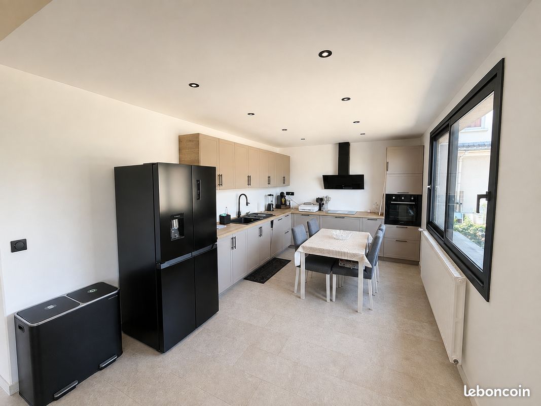 Maison 5 pièces 88 m² · à Épône · 88 m² · 334 000 €