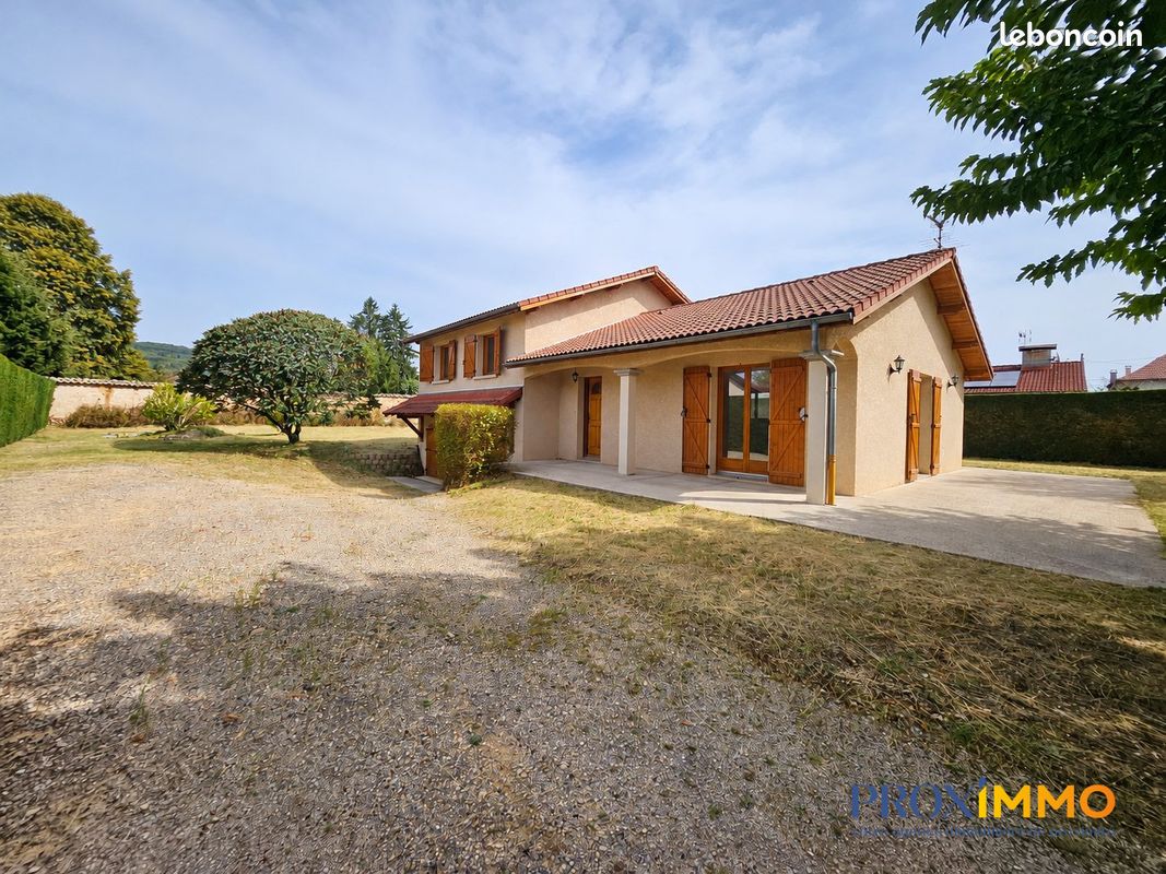 Maison 4 pièces 104 m² · au Grand-Lemps · 104 m² · 346 000 €