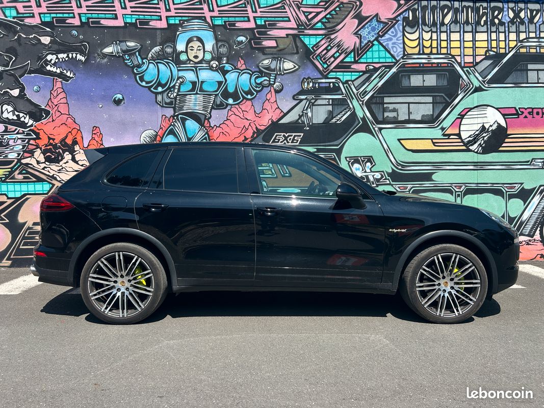 Porsche Cayenne S 3.0 DFI V6 4WD 416 BVA - Suivi Porsche Complet - Intérieur rouge Cartier (image 2)
