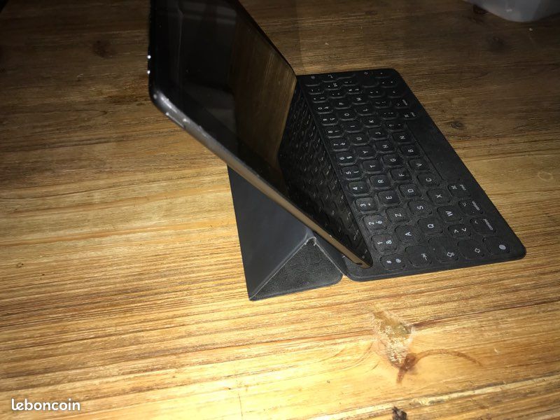 AirPods + clavier (image 2)
