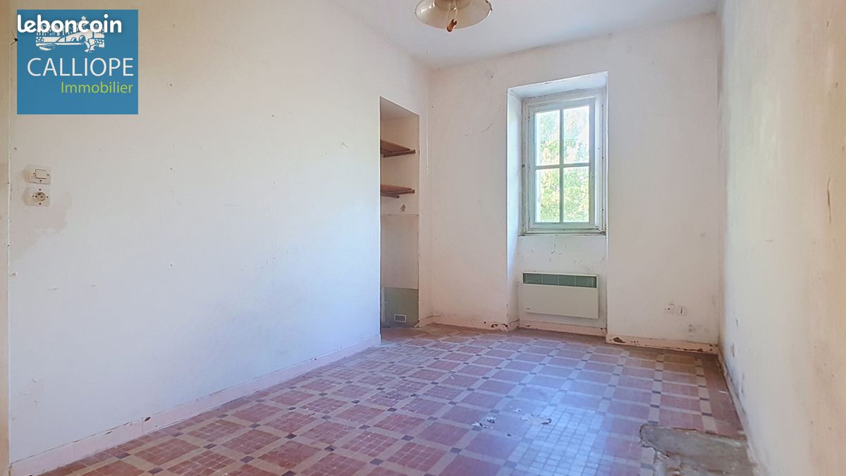 Propriété 7 pièces 200 m² (image 6)