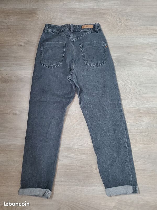 Jeans gris foncé regular fit W34/24 Bonobo Vêtements