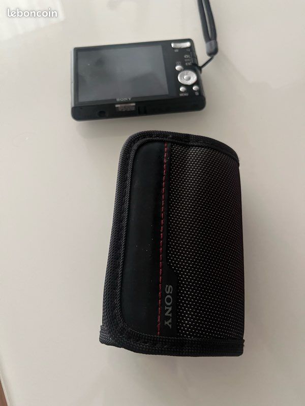 Appareil Photo Sony Cyber-shot DSC-W530 - 14.1 MP - Compact - Fonctionne