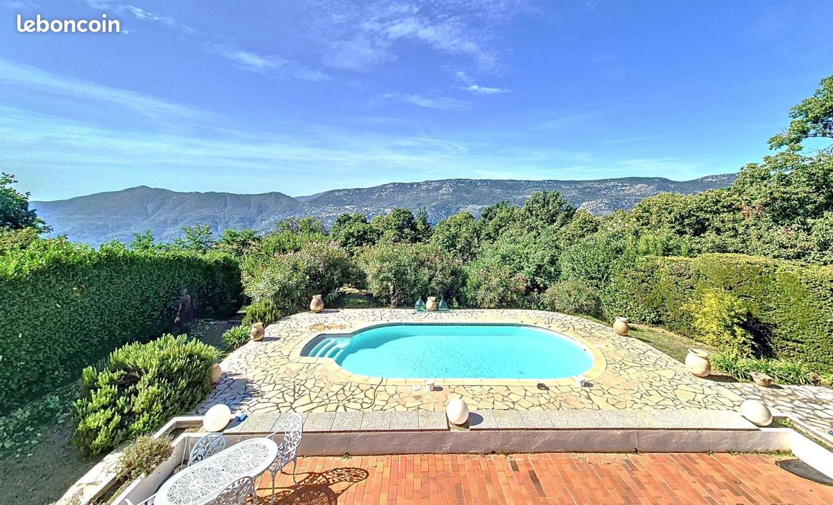 Maison 5 pièces 145 m² · à Berre-les-Alpes · 145 m² · 450 000 €