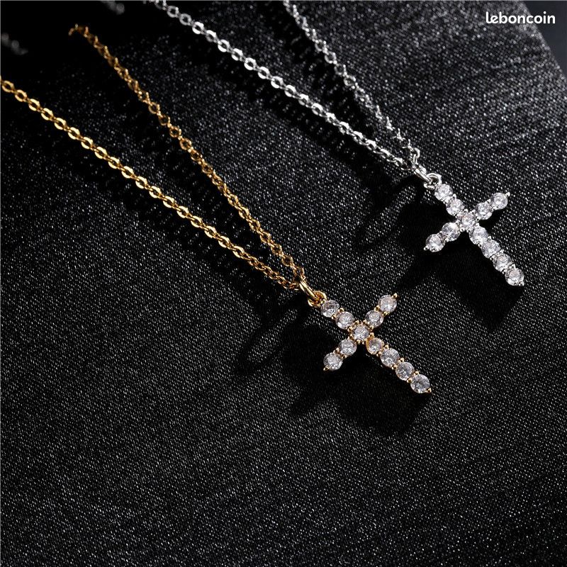 Collier pendentif géométrique classique minimaliste européen et américain, unisexe, en cuivre électroplaqué préservant la couleur, orné de micro-zircons. Référence HS002 (image 3)