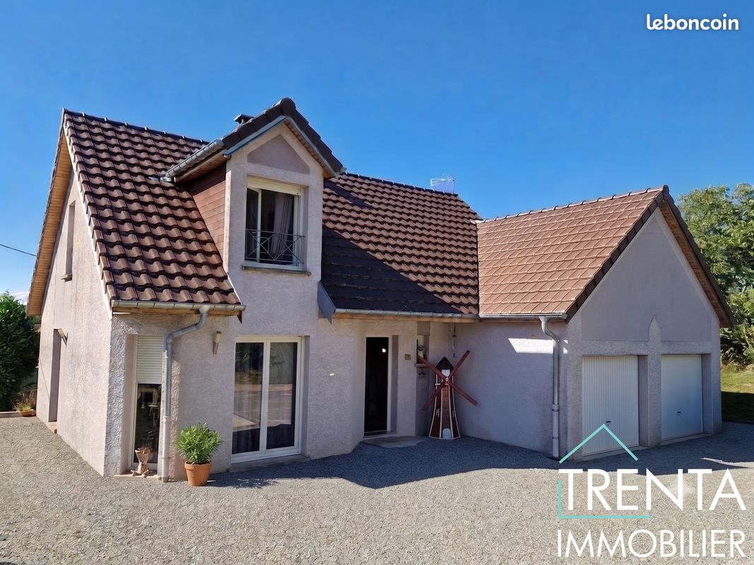Maison 5 pièces 101 m² · à Genevrey · 101 m² · 211 000 €