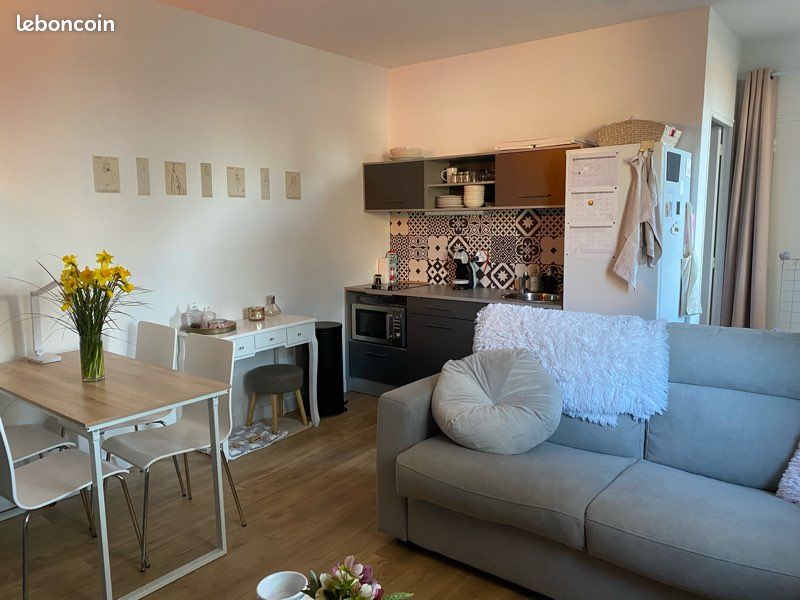 Studio lumineux très calme (image 2)