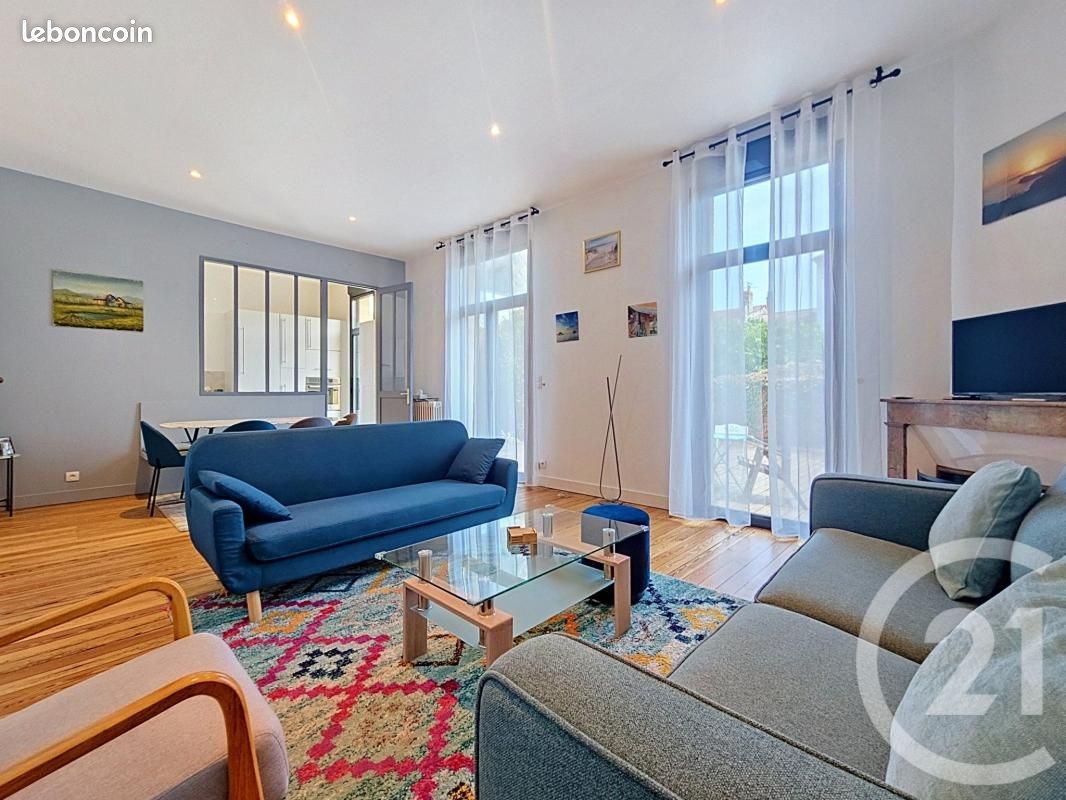 Maison 5 pièces 130 m² · à Bordeaux · 130 m² · 699 900 €