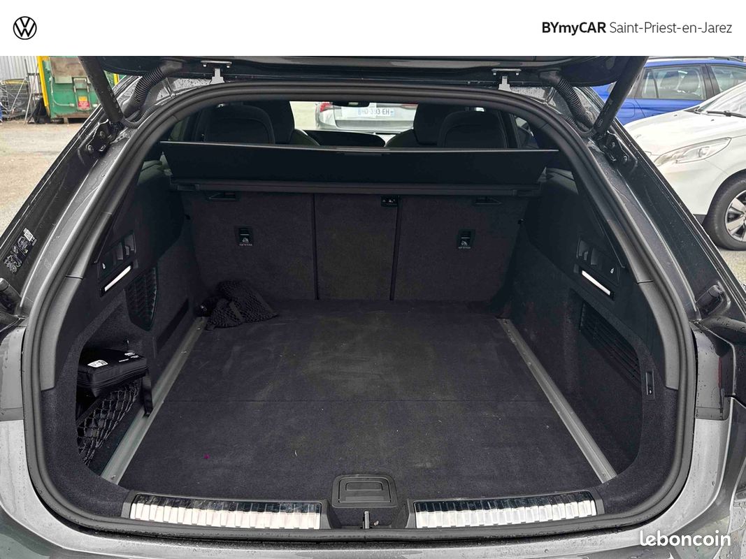 AUDI A6 Avant TDI 204 ch S tronic 7 S line (image 19)