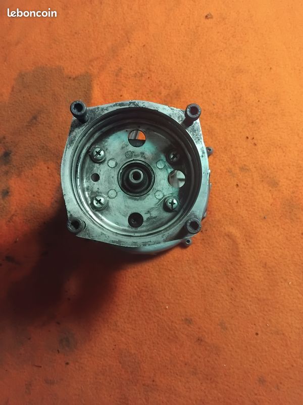 Bas moteur complet débroussailleuse Kawasaki TZ031 (image 4)