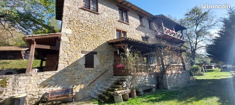 Maison 8 pièces 210 m²