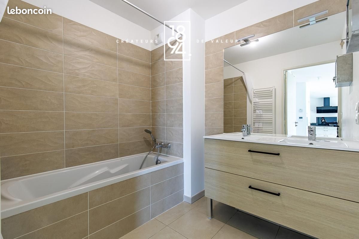 Appartement 3 pièces 58 m² · à Le Puy-Sainte-Réparade · 58 m² · 289 000 €