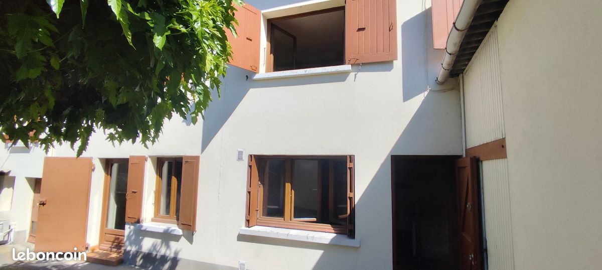 Maison 5 pièces 116 m² · à Échirolles · 116 m² · 220 000 €