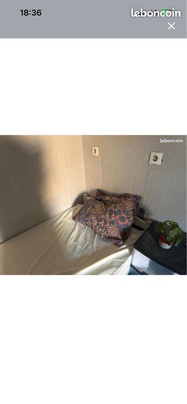 Appartement 1 pièce 25 m² · à Aubervilliers · 25 m² · 270 €