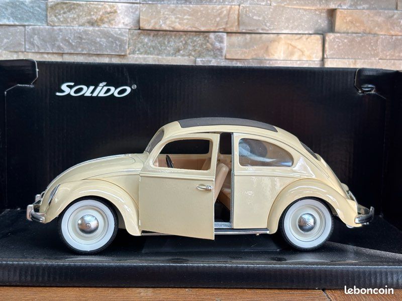 Voiture miniature VOLKSWAGEN Coccinelle 1949 au 1/17ème - Collection