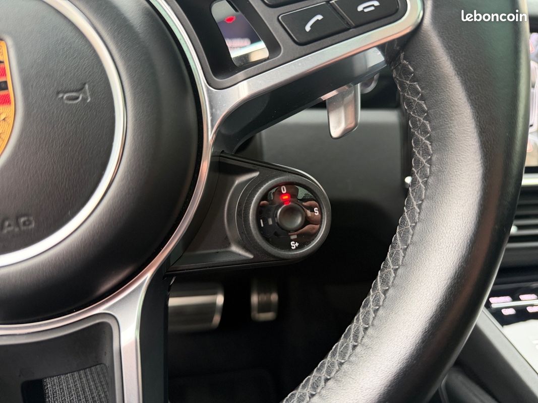 PORSCHE CAYENNE 3.0 V6 440 ch Tiptronic BVA S Toit Ouvrant Pack Chrono Siège électrique à mémoire (image 15)