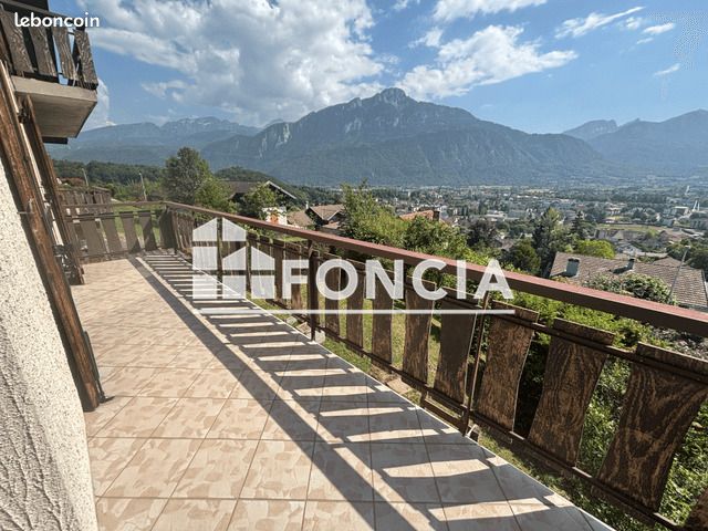 Maison 5 pièces 140 m² · à Bonneville · 140 m² · 2 450 €