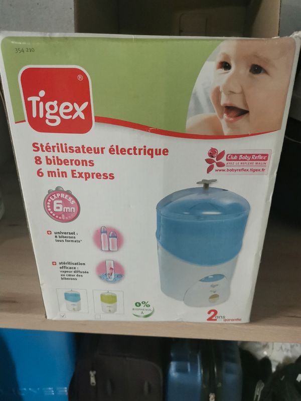 Tigex Stérilisateur électrique 8 biberons 6 min Express : : Bébé  et Puériculture