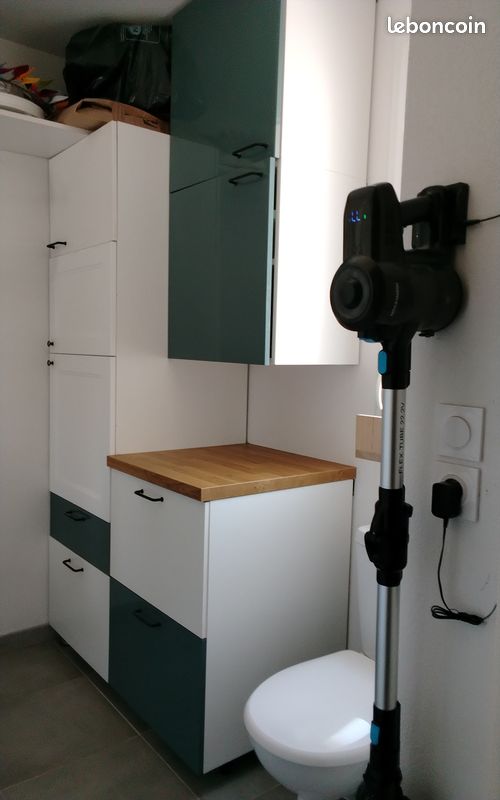 Urgent déménagement : éléments de cuisine Ikea modèle Metod - éléments colonne four,muraux, bas et îlot central - en très bon état TBE (image 3)
