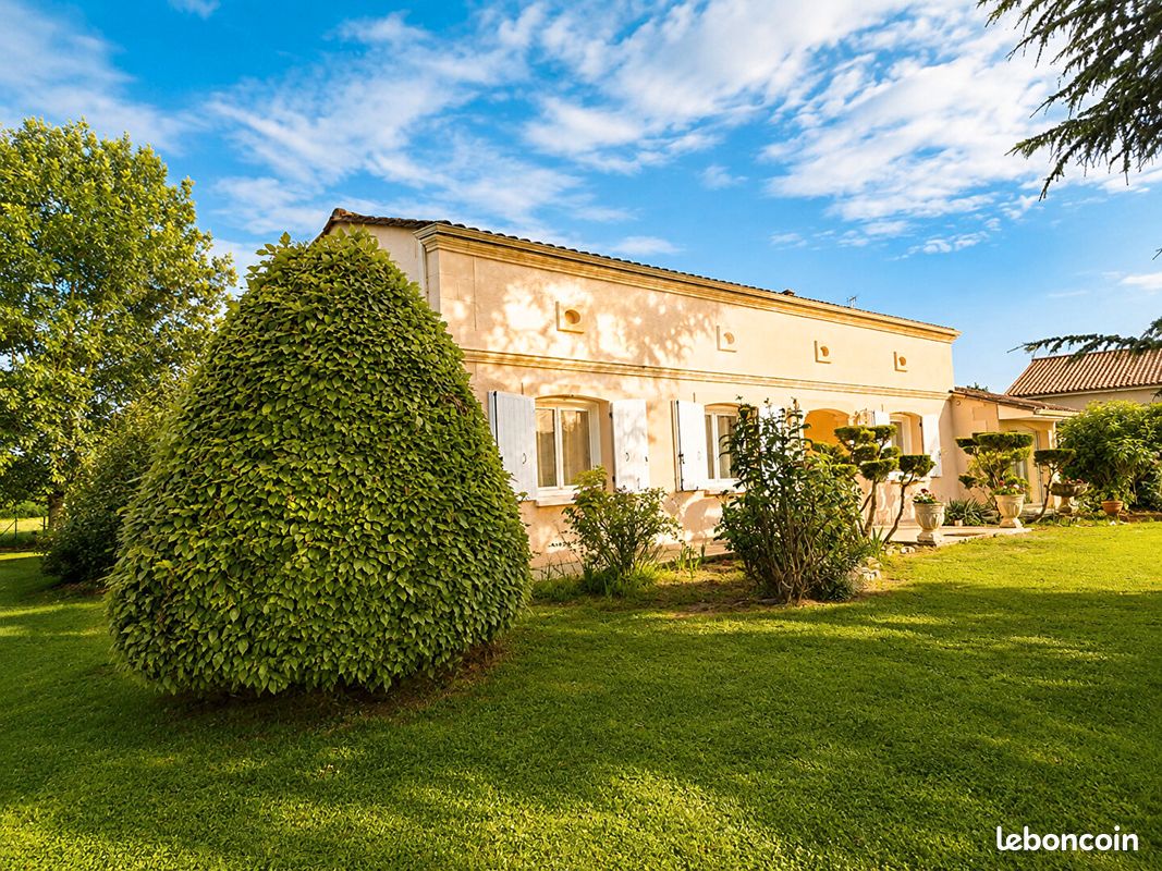 Maison 6 pièces 160 m² · à Coutras · 160 m² · 343 000 €