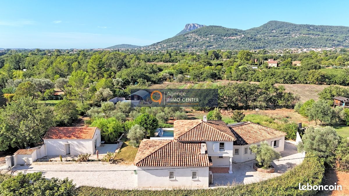 Maison 6 pièces 189 m² · à Solliès-Pont · 189 m² · 880 000 €