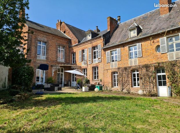 Maison 14 pièces 400 m²